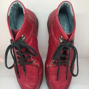 Wolky Women's red hiking boots - Size 9